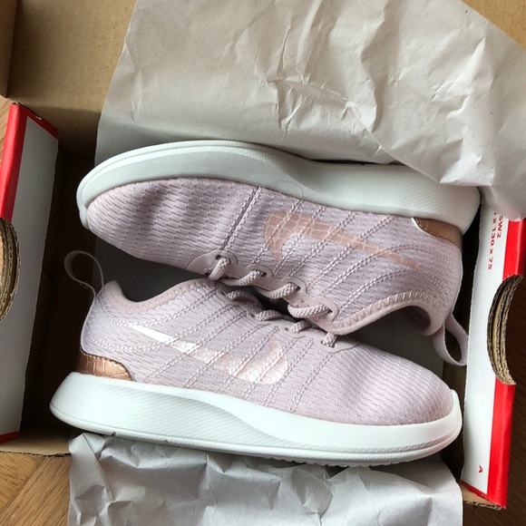 nike dualtone racer rose